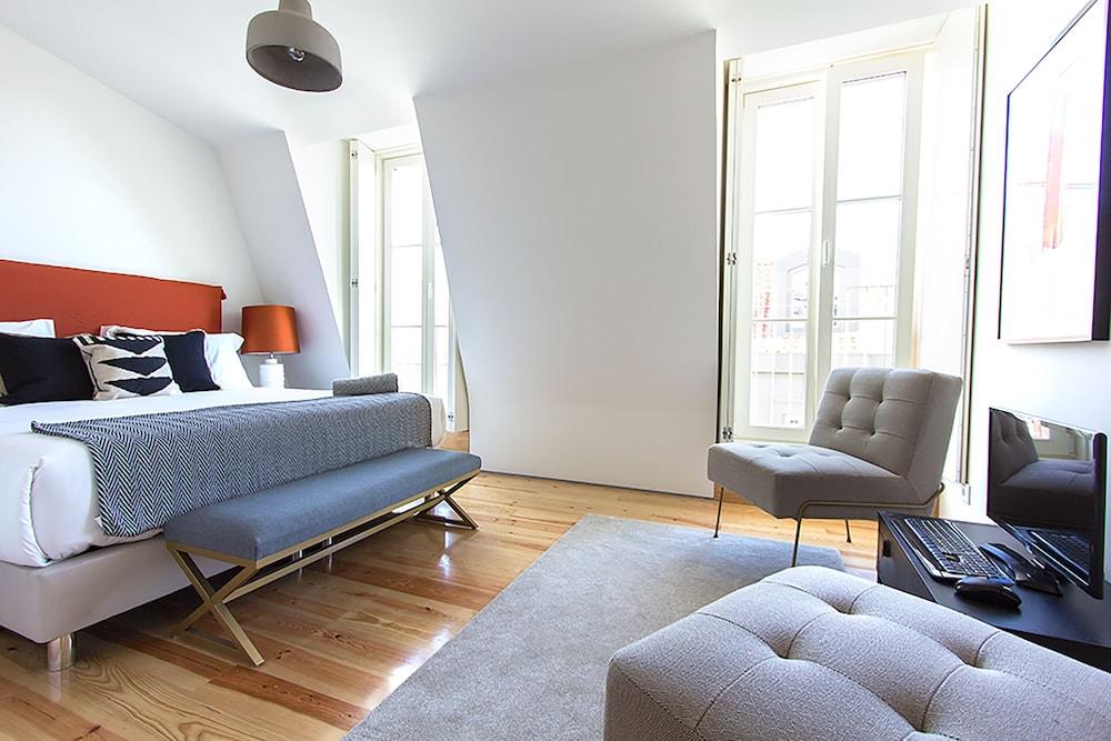 Luxury T.M. Penthouse with a View 1