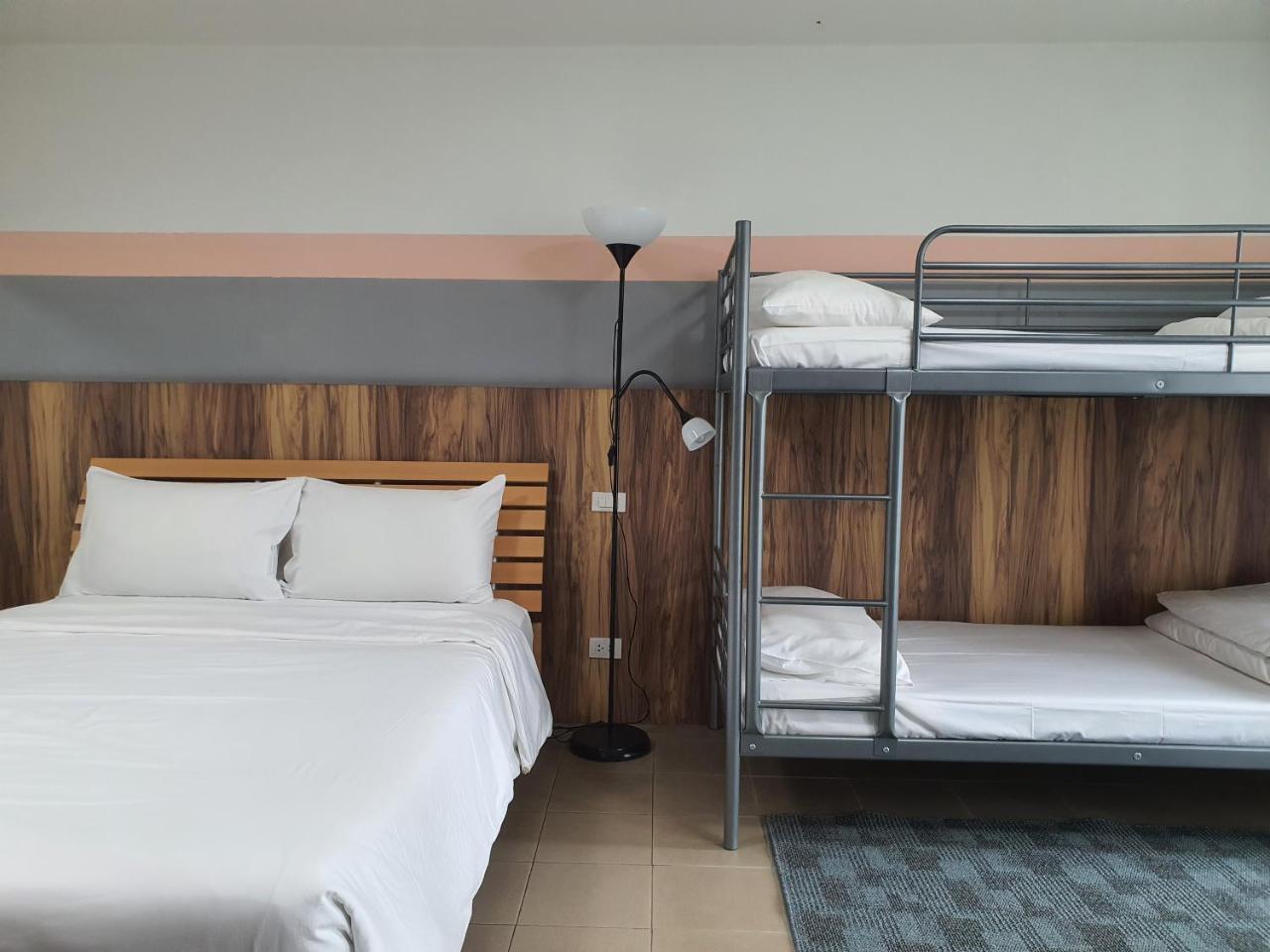 The Studio at Sathorn Terrace 2