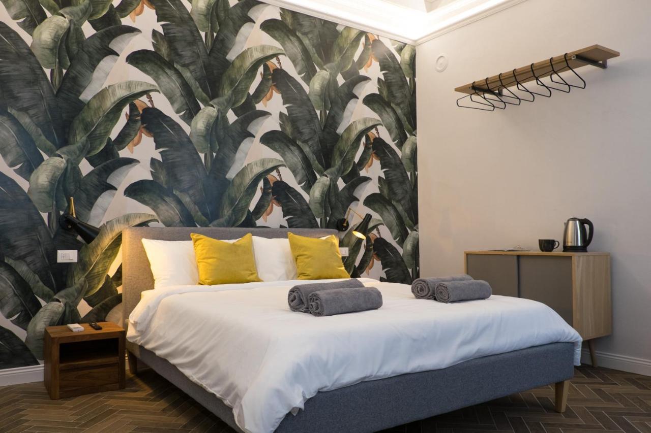 The Gallery 42 Guest House 1