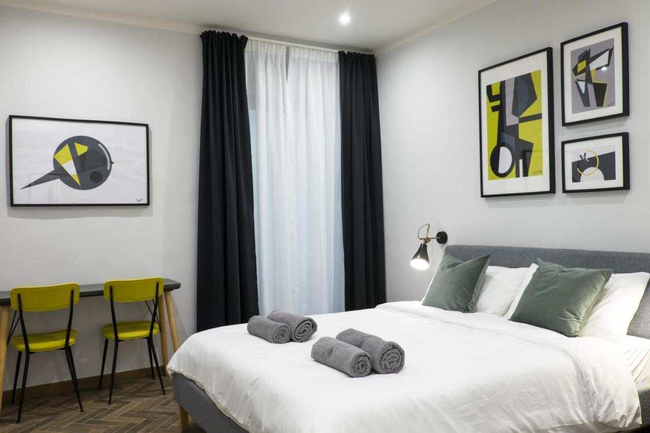 The Gallery 42 Guest House 2