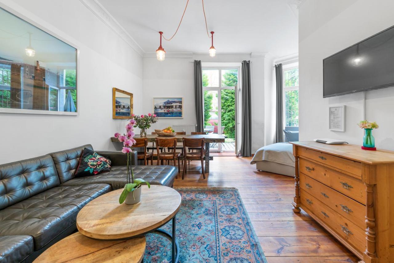 Bodiker Loft, 3 Br App with 2 Bath Rooms in Friedrichshain Up To 9