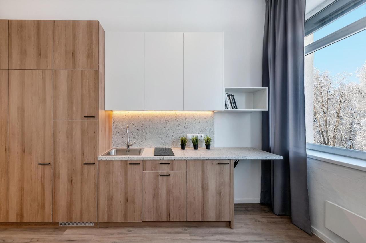 Air Apartment 112
