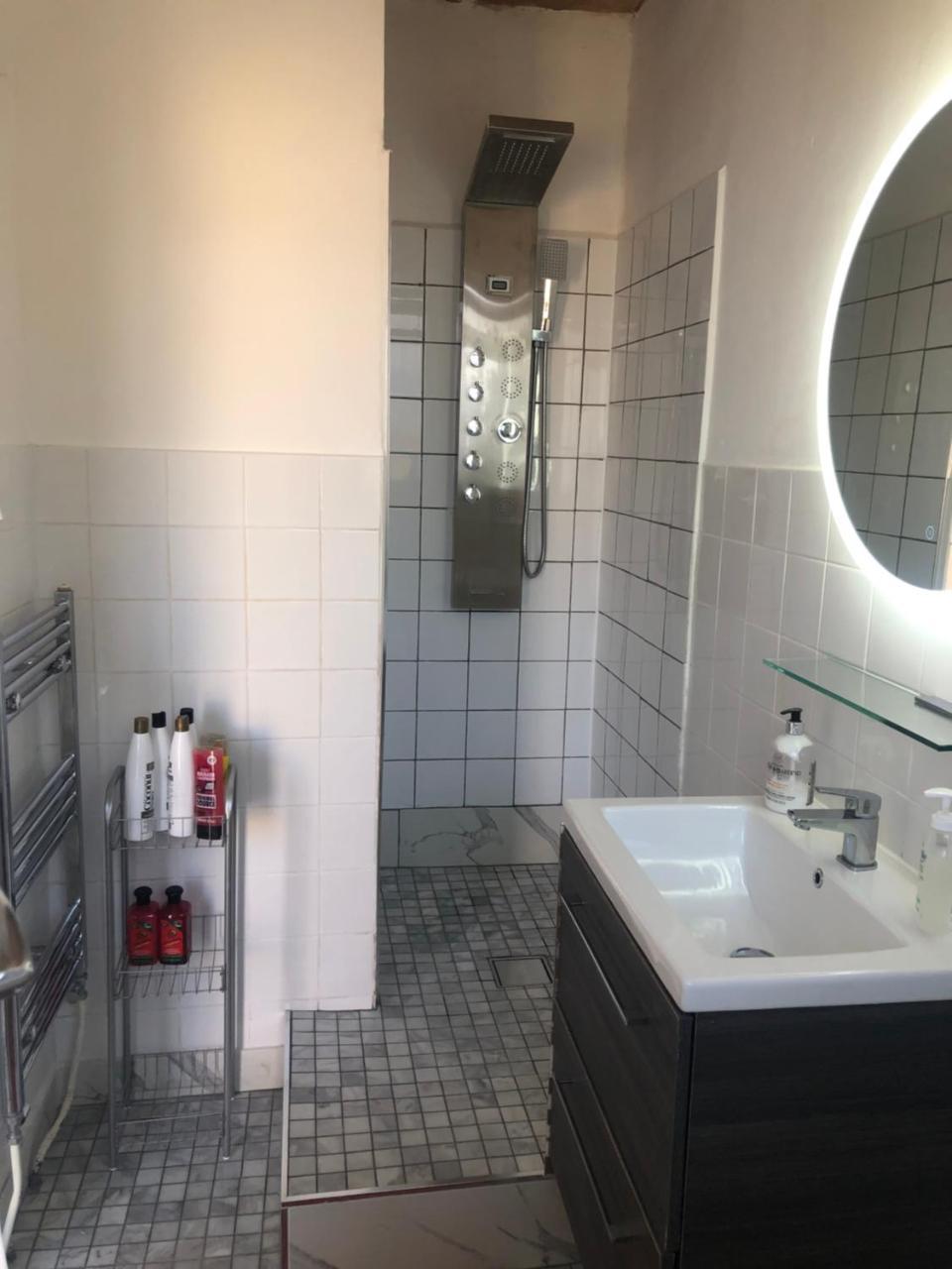 Super Location 2, 1min Metro 10 Min From Camden 2
