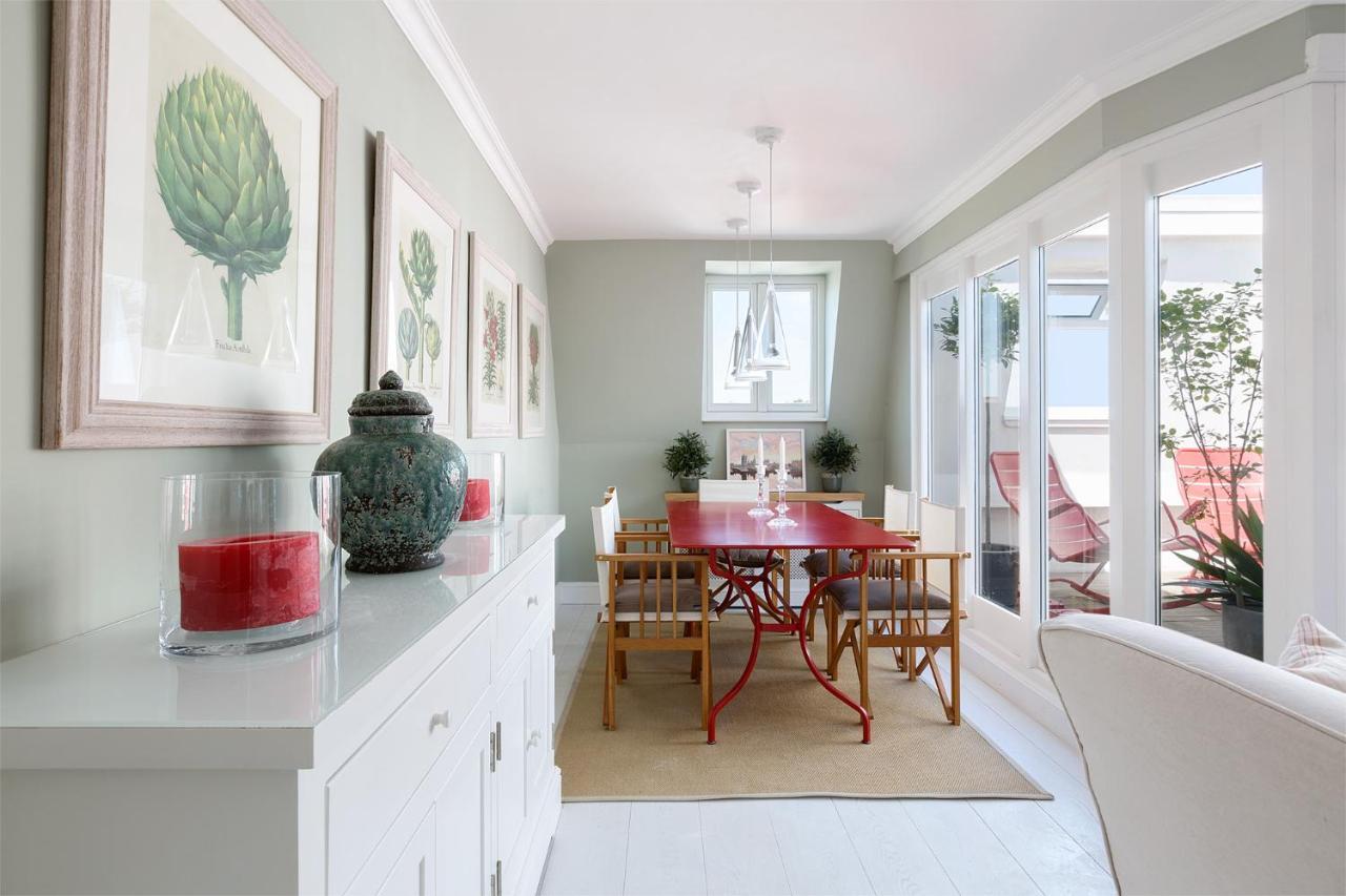 Lovely Two Bedroom Flat with Patio in Notting Hill 2