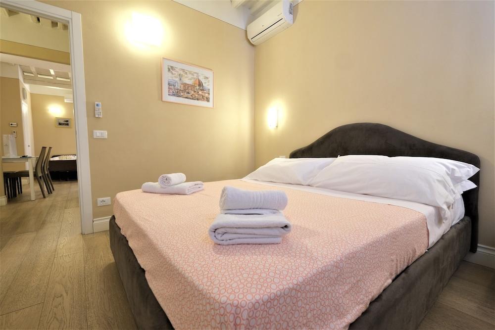 Wine Apartments Florence Barolo 2