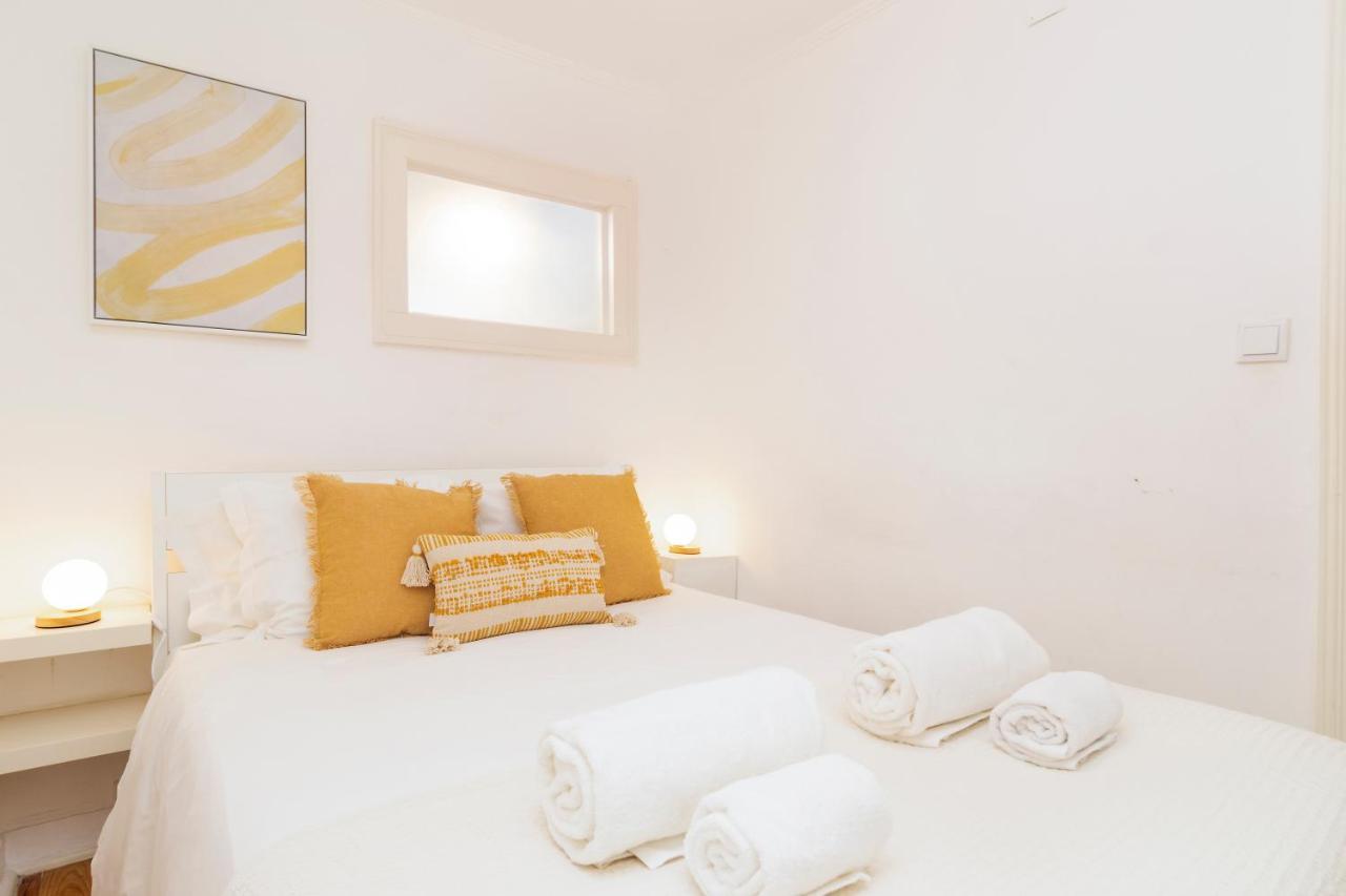 Alfama Patio Apartments 2