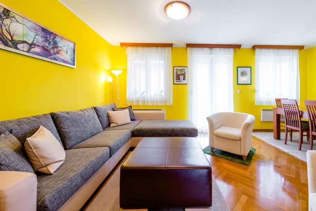 Sunny Apartment Lapad 1