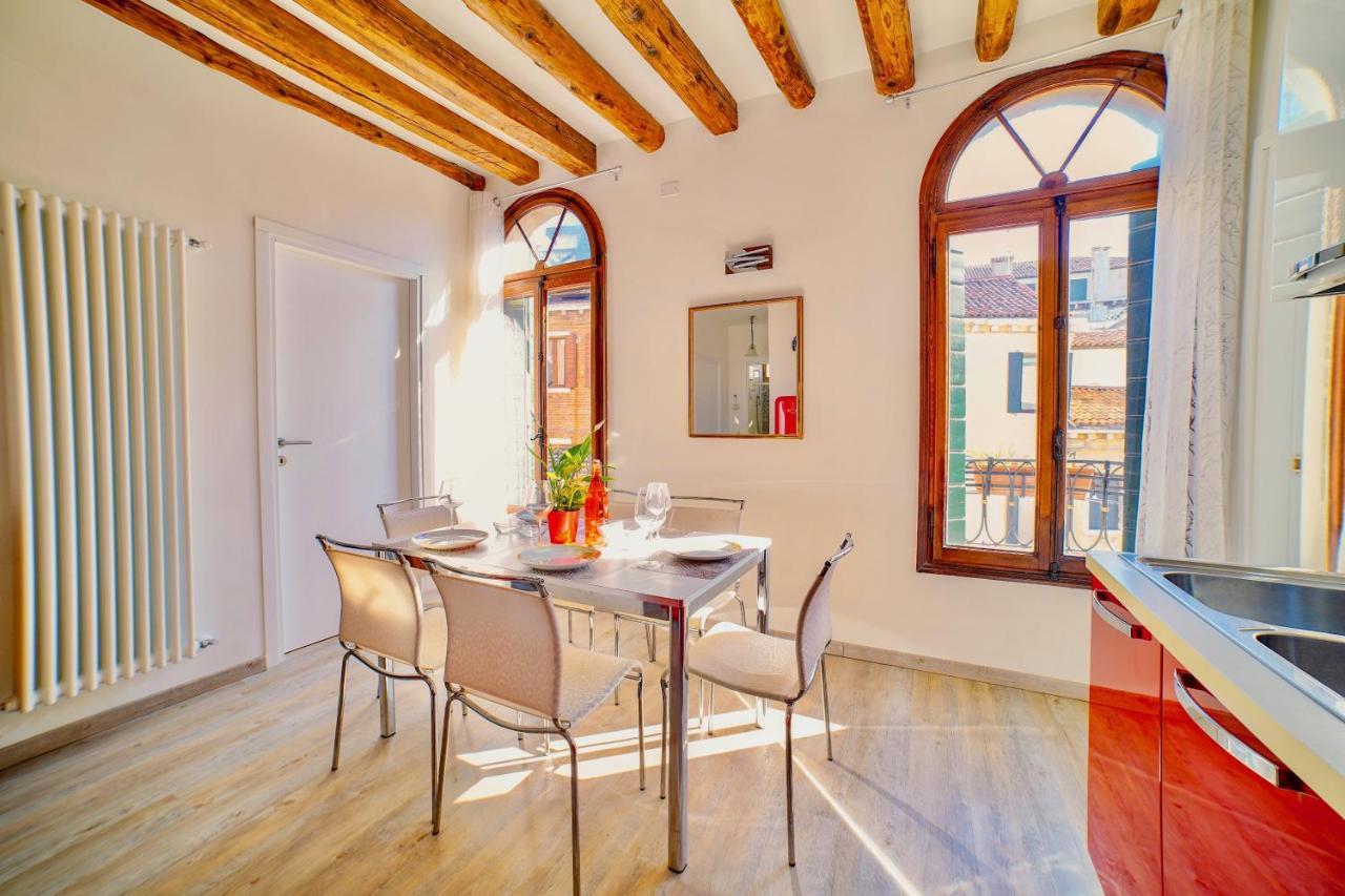 Amorucci House 2