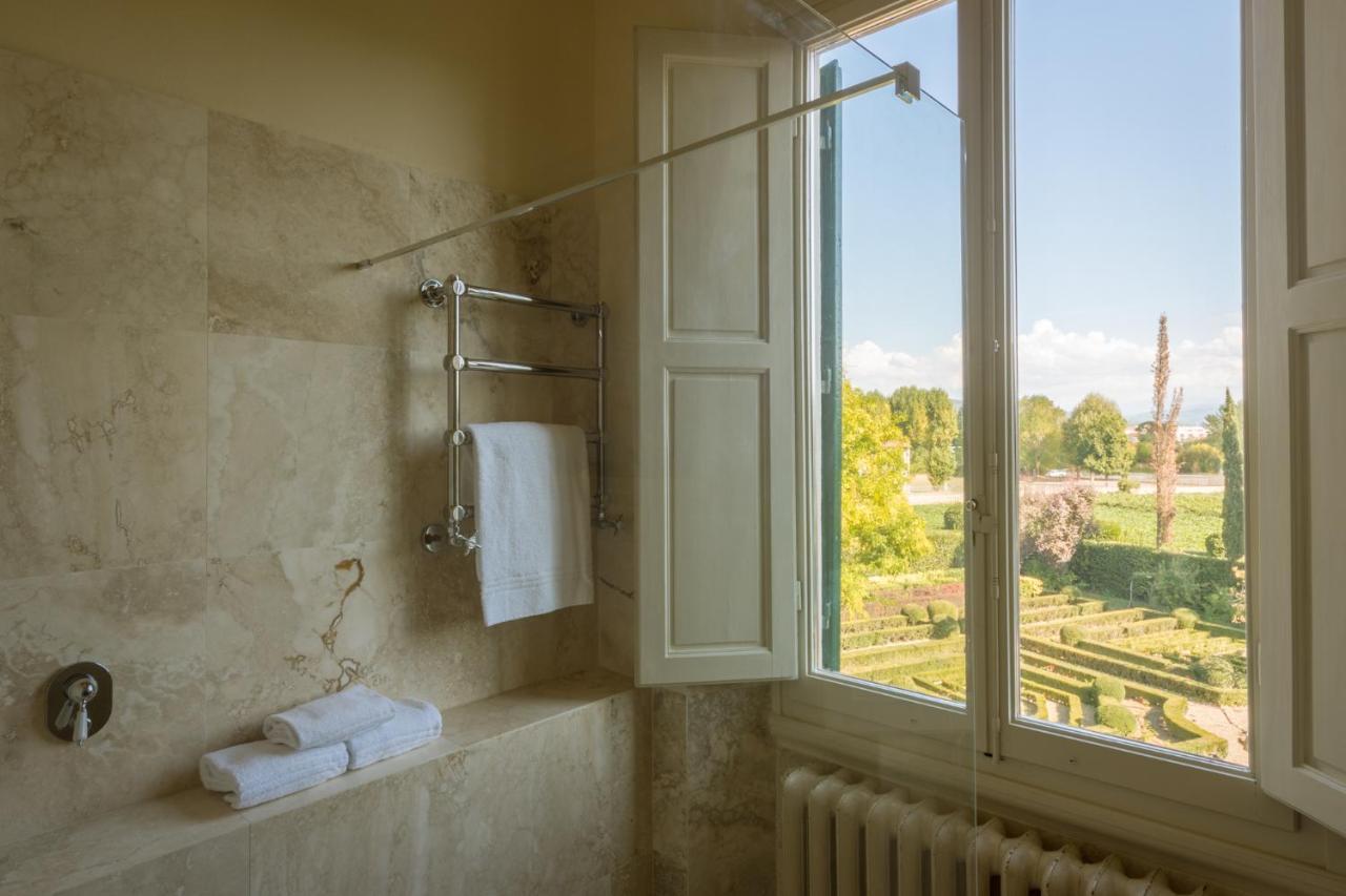 3bdrm Luxury Apartment in Tuscan Villa,Private Estate, Shared Swimmingpool 2