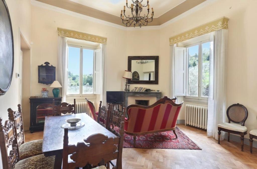 3bdrm Luxury Apartment in Tuscan Villa,Private Estate, Shared Swimmingpool 1