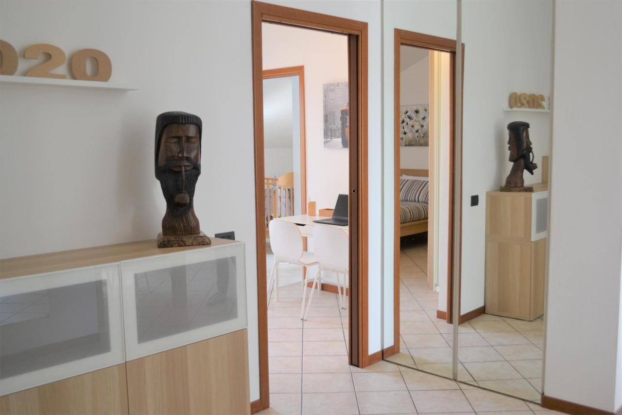 Home 2020: Come a Casa! Feel at Home! Wie Zuhause! 2