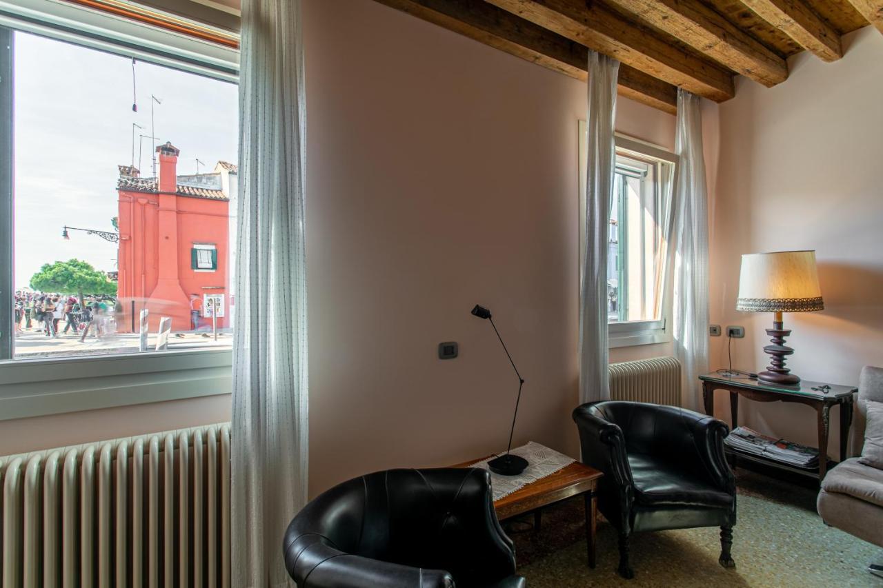 Wondrous Palazzetto 1619 in Magical Burano Island 2