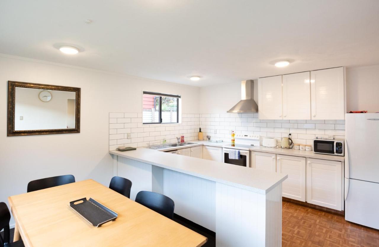 Town Centre House. Perfect for Families And Groups
