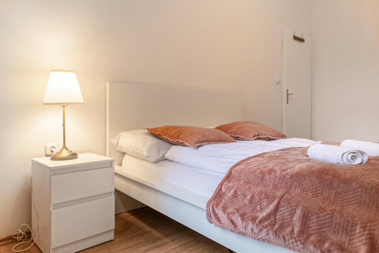 Beautiful 1br Apartment - Perfect for Longstays (Adults Only)