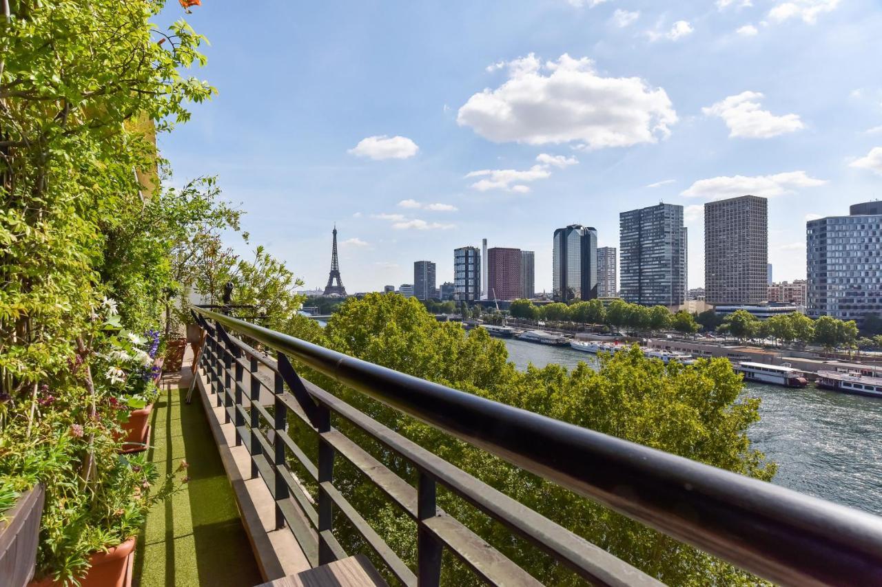 Eiffel Tower Mirabeau Bridge's Eagle Sight