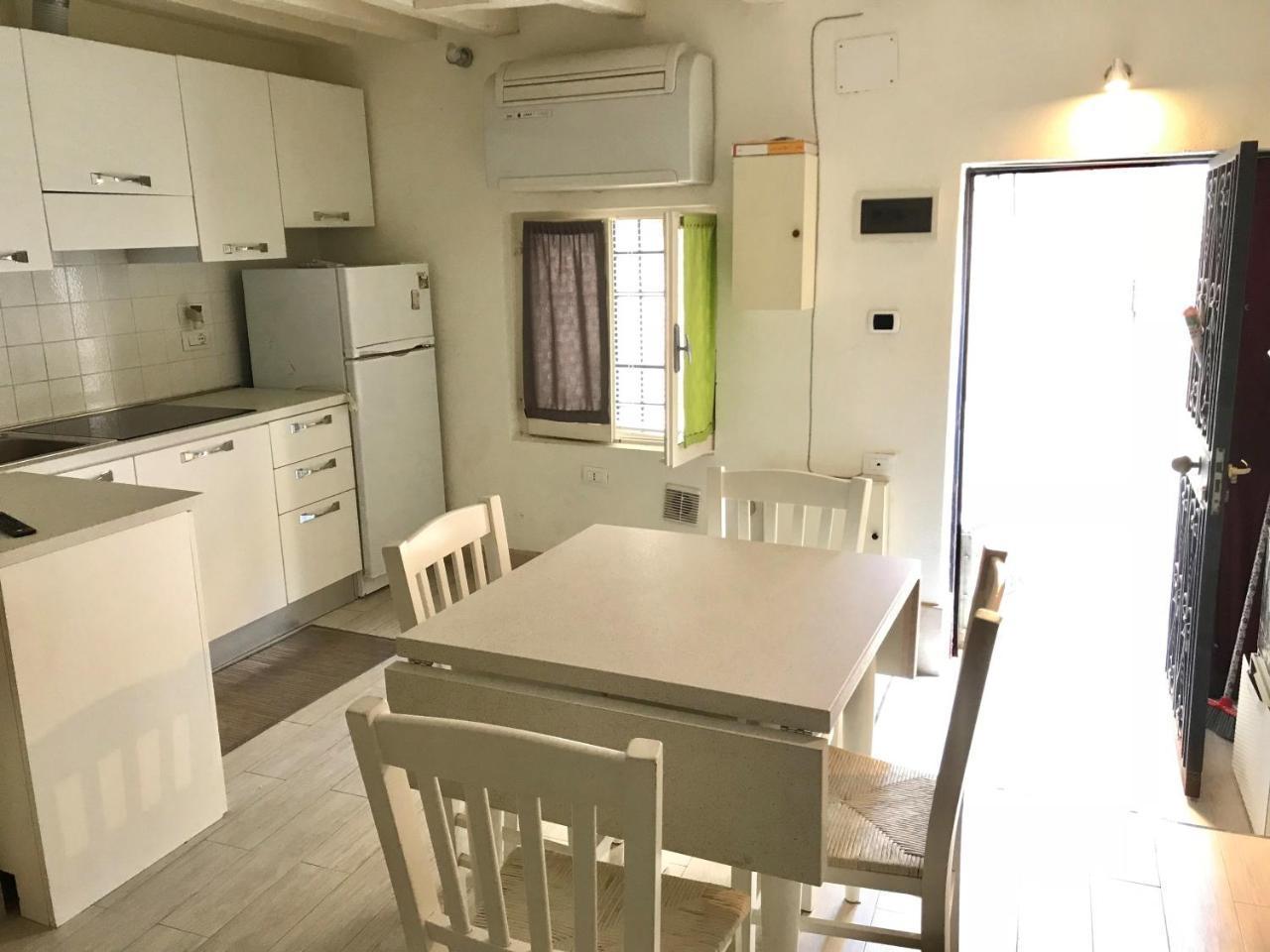 Santi Apostoli Apartment