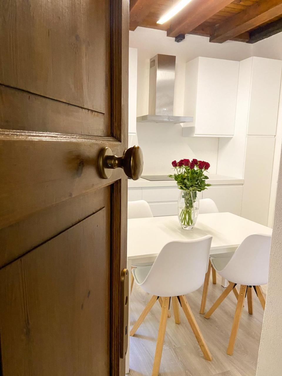 Nagi Lake Como Apartment 1