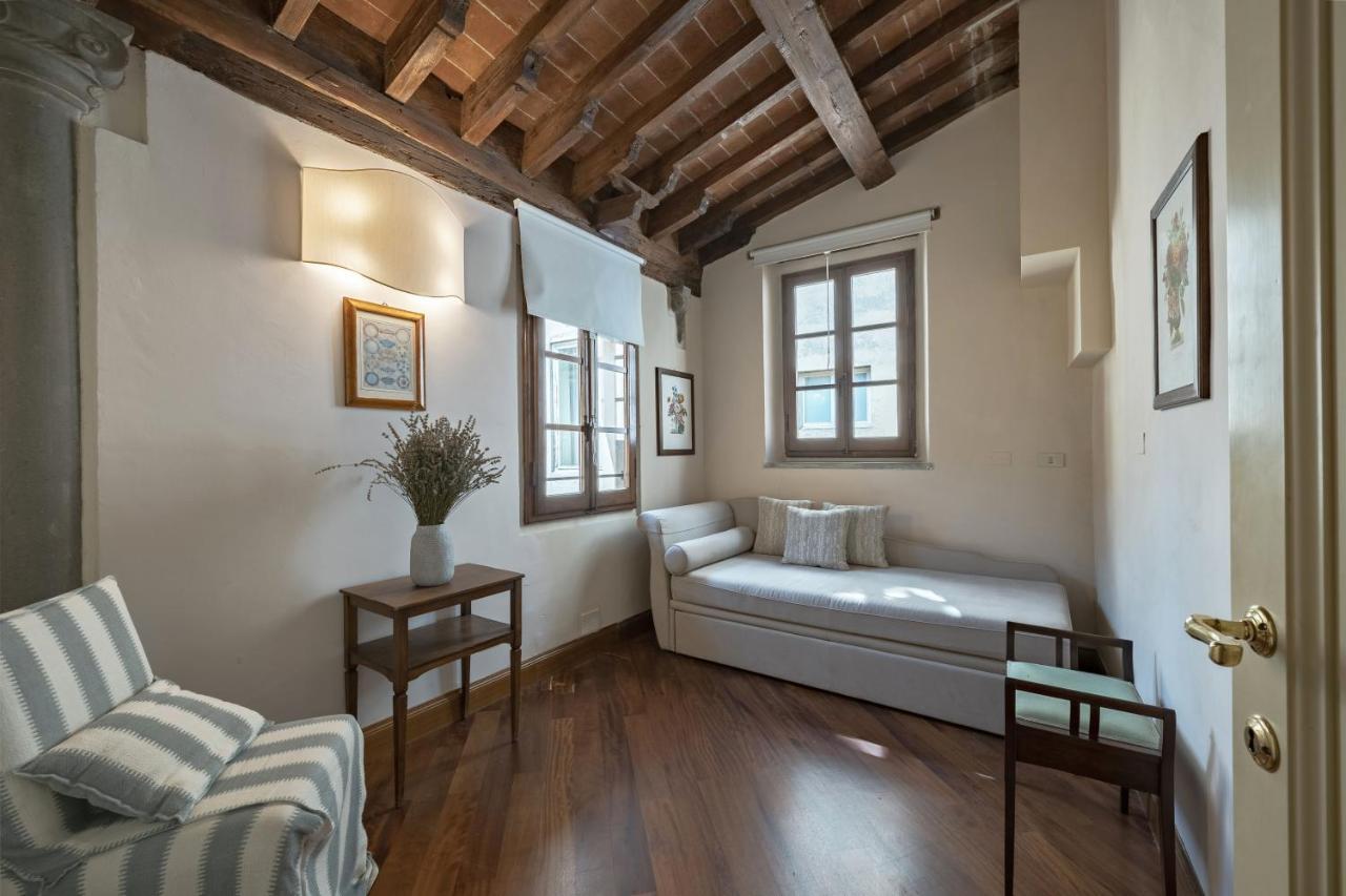 Tiziano Big Penthouse in the Oltrarno 1