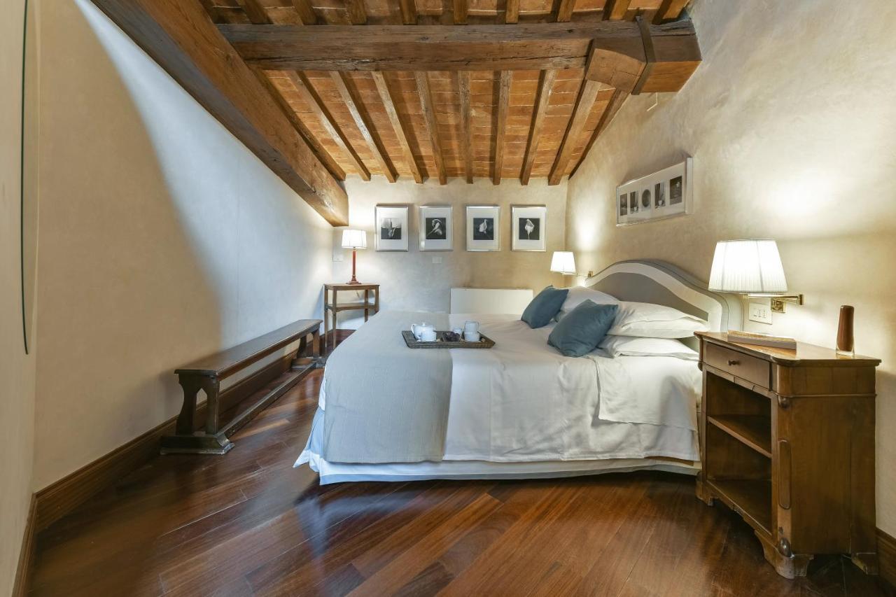 Tiepolo Romantic Penthouse in the Oltrarno 1