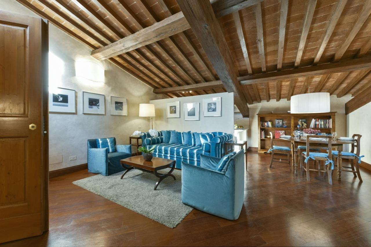 Tiepolo Romantic Penthouse in the Oltrarno