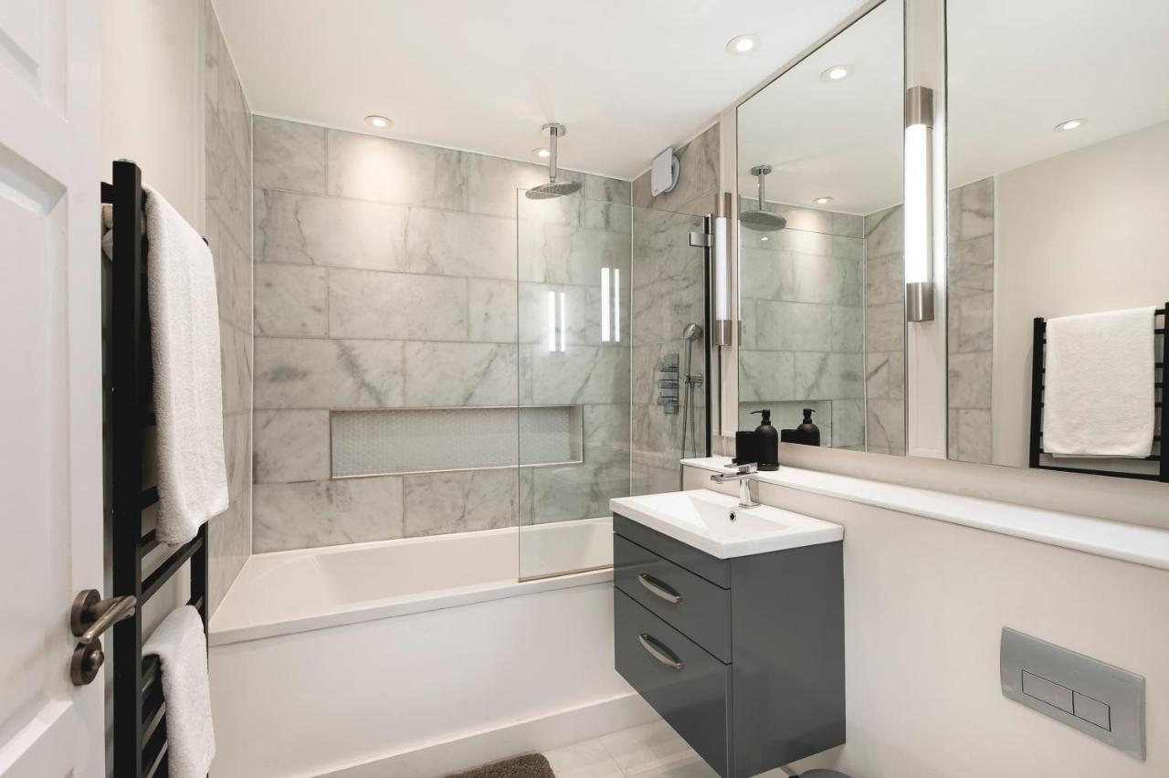 Penthousestays Chelsea - Luxury 2 Bedroom Apartment W/King Bed - Near King's Road 1