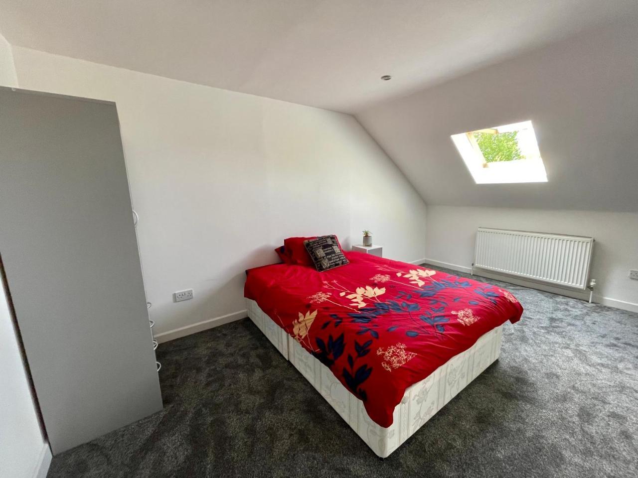 Layrek London 1 Bedroom Flat 1