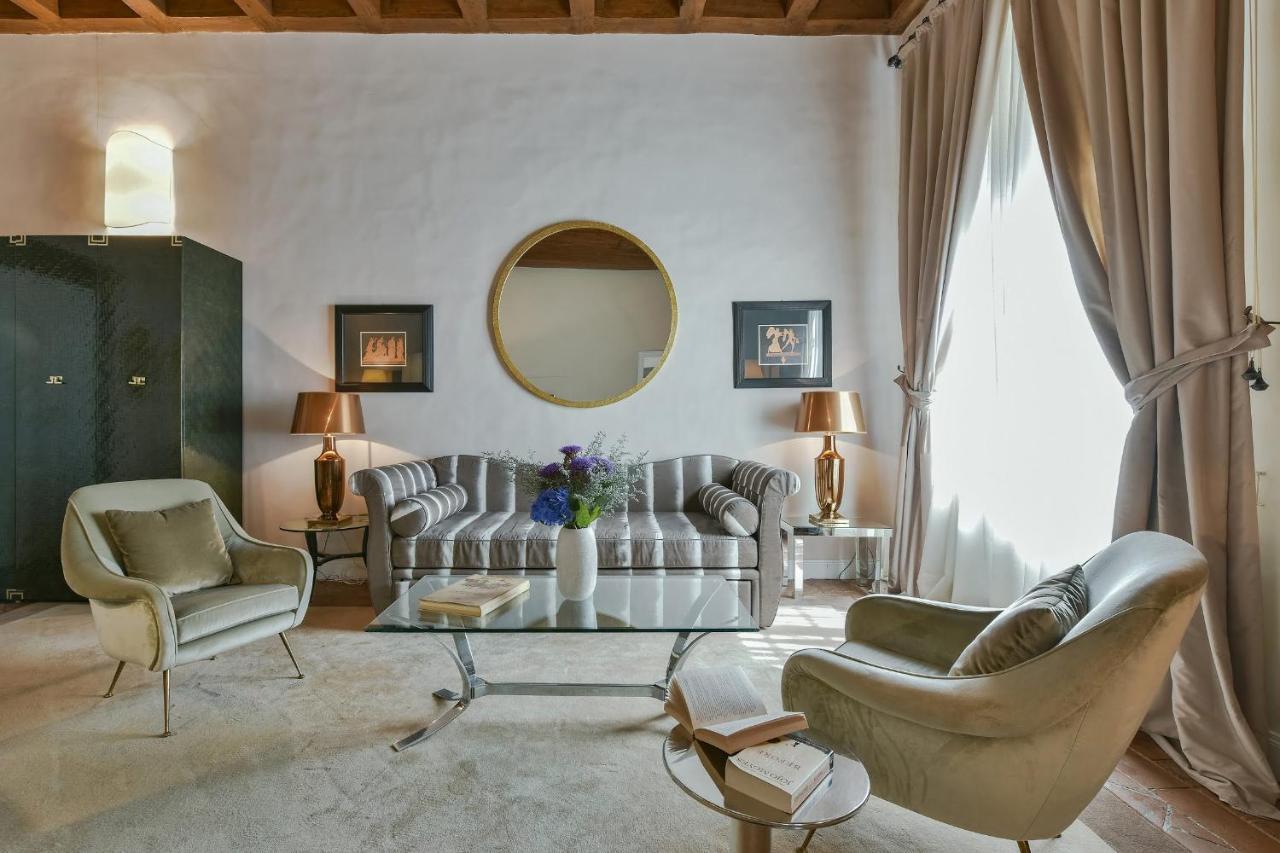Boccaccio Elegant Apartment in Oltrarno 2