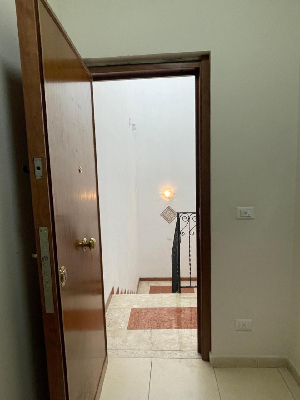 Maya Palace Real Rooms Al Centro di Palermo Piu' Breakfast for 1 Day 1