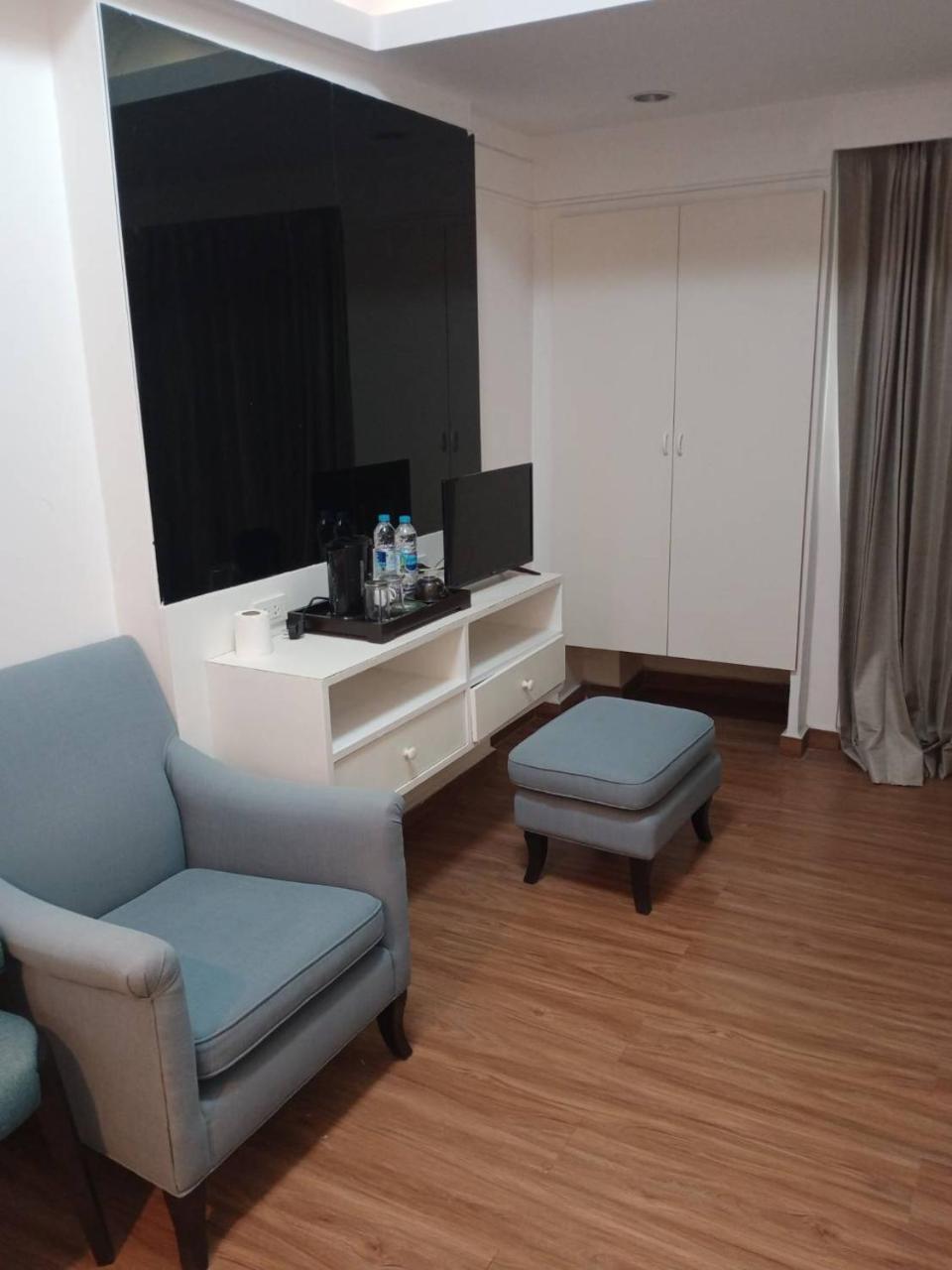 Royal Garden Home Hotel 2