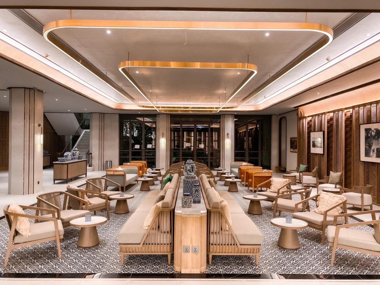 The Quarter Chaophraya by Uhg