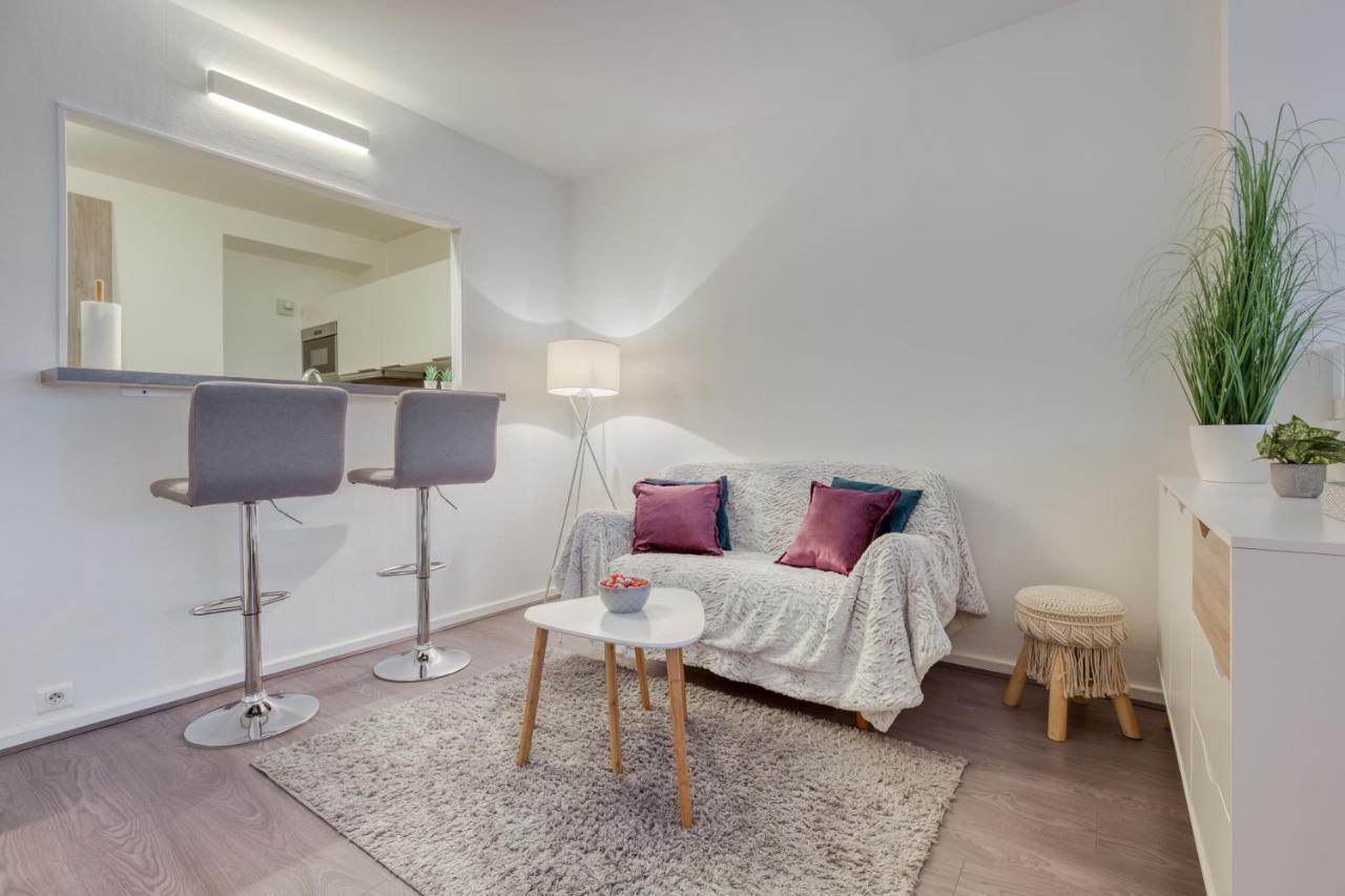 Le Cocon Des Couples Tout Proche Versailles - En Face de L'hopital Mignot (Adults Only) 2