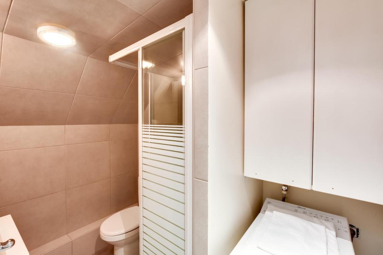 Unit 011 Saint Germain Des Pres (Seine)