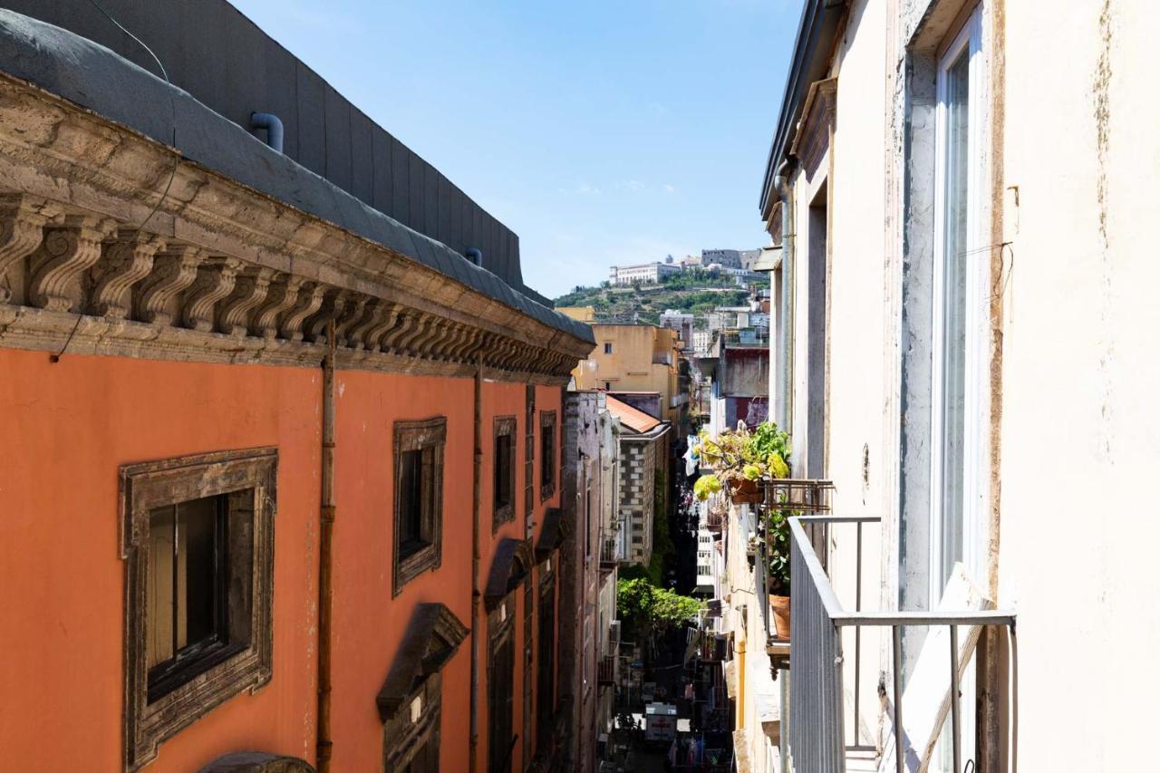 Spaccanapoli Casa Tre Santi 1