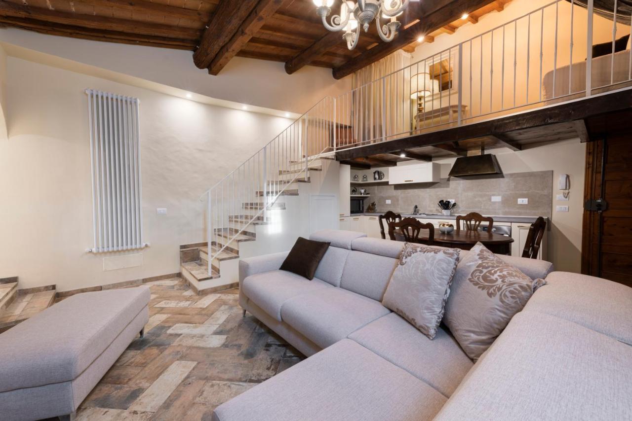 Casa Griselda by Mmega 1