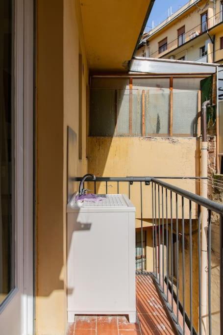 Modern Apartment Near Ponte Vecchio. 1