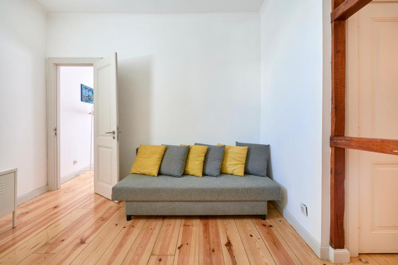 Sunny Apartment in Lisbon! 2