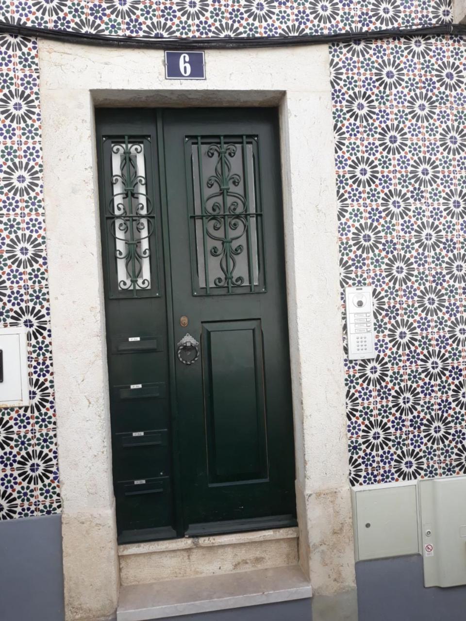 Central Madragoa Flat 1