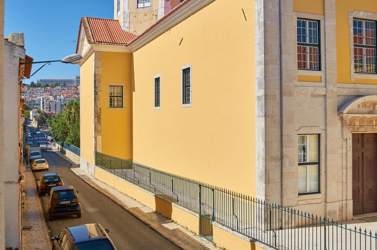 Charming Apartment Em Belem-Books And Canvas 1