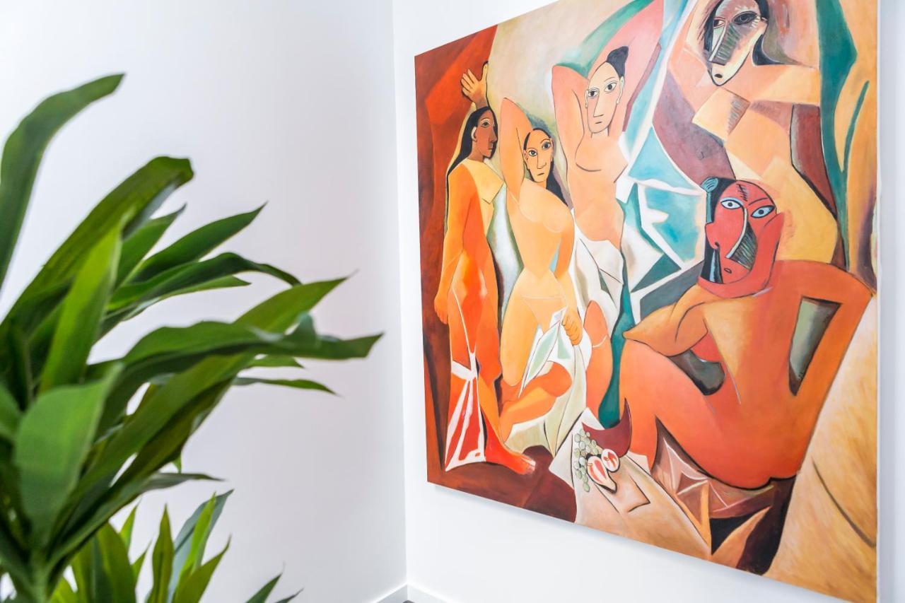 Picasso Apartment