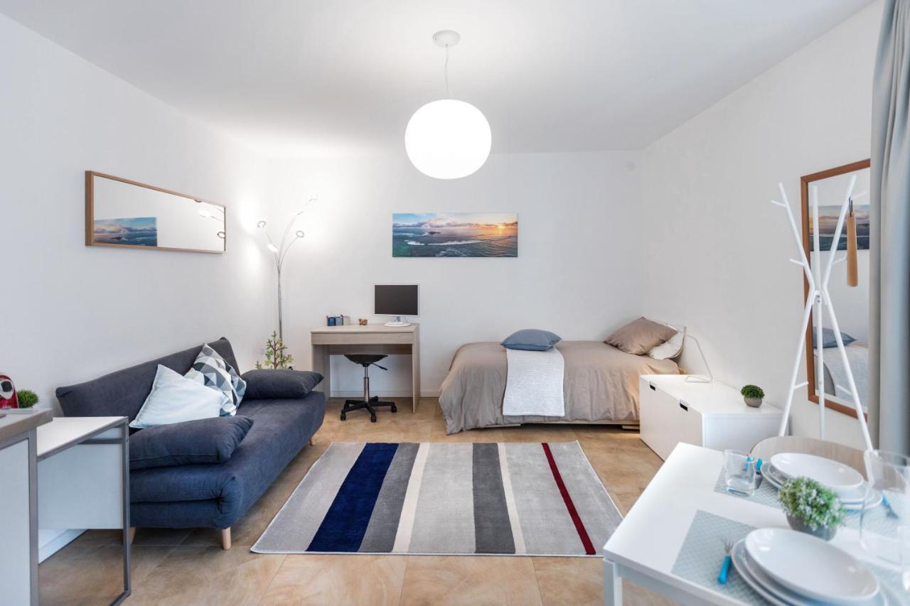 Easy Flat Vezia, Indipendent Entrance, Free Parking