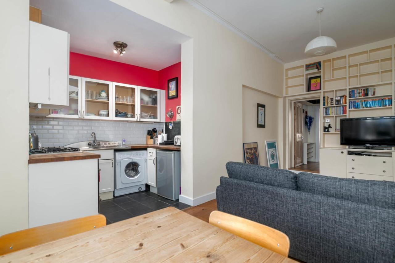Guestready - Former Pub-Turned-One Bedroom Flat