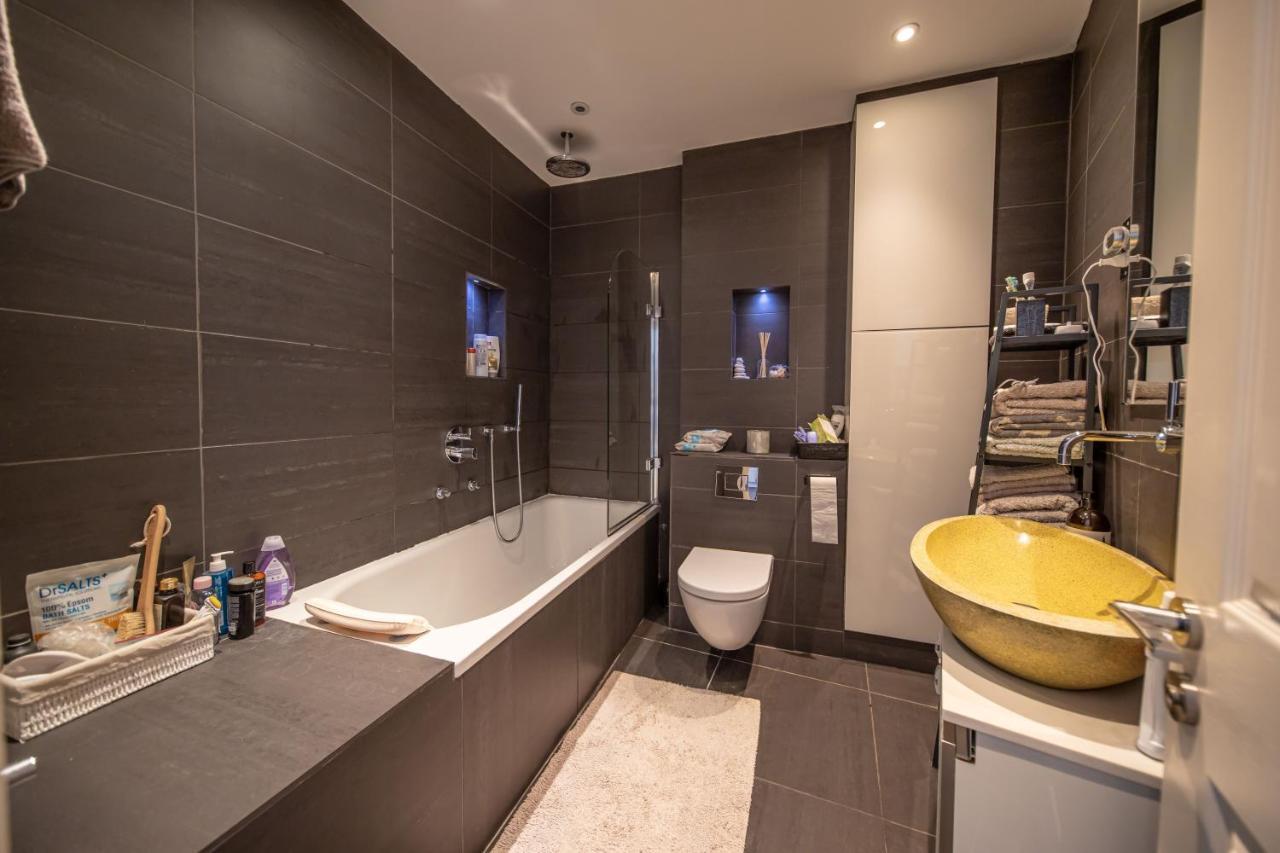 Gorgeous Light Contemporary Apt in Notting Hill 2