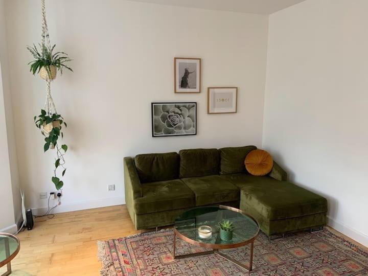 Lovely Spacious 1-Bedroom Flat in Tufnell Park Close To Central London 1