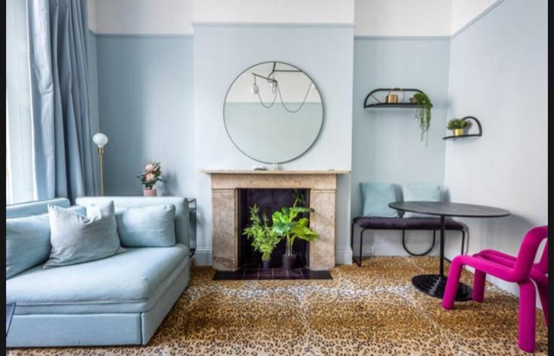 Lovely 1-Bedroom Flat in Chelsea (Adults Only)