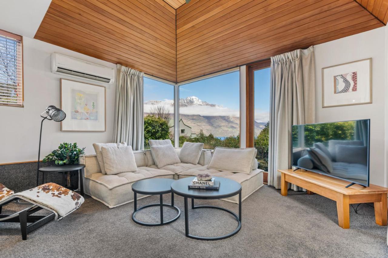 Sunshine Bay Lake Views 1