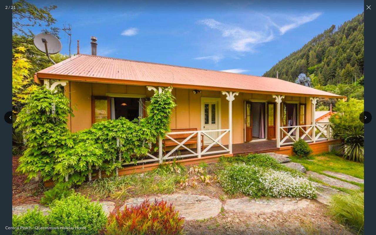 Central Peach - Queenstown Holiday Home 1