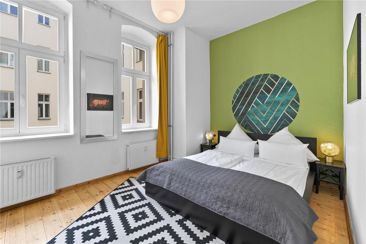 Holiday 33 Apartments Efg Schonhauser Allee Mit Balkon 2