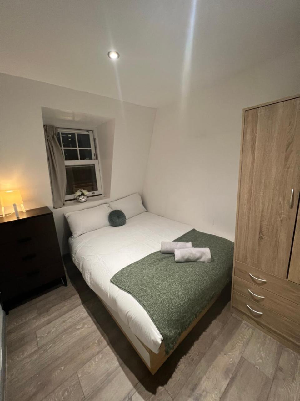 Lovely 3 Bedroom, Heart of London, Euston Kings Cross St Pancras 2