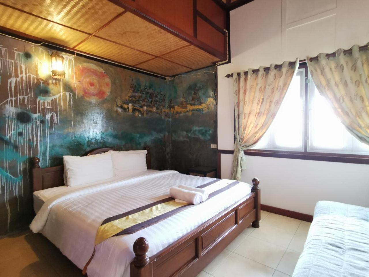 Sri Ayuttaya Guesthouse 2