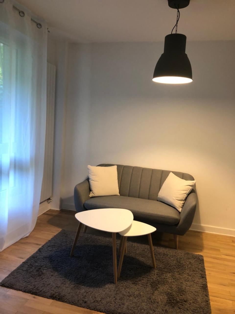 Tres Beau Studio (Face Bois), 10mn de L'etoile (Adults Only)